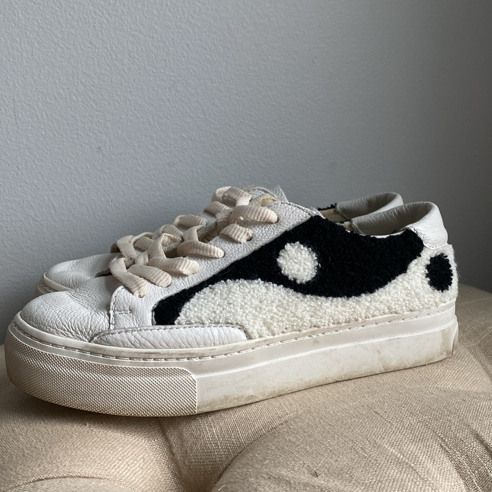 Soludos Yin Yang Platform Sneakers - Picture 7 of 16